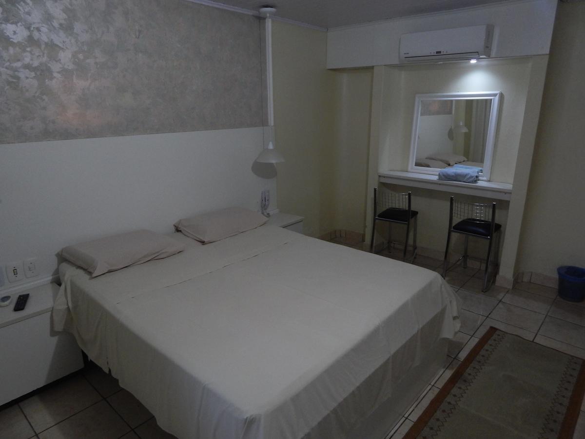 Hotel La Campana à São Gabriel Extérieur photo